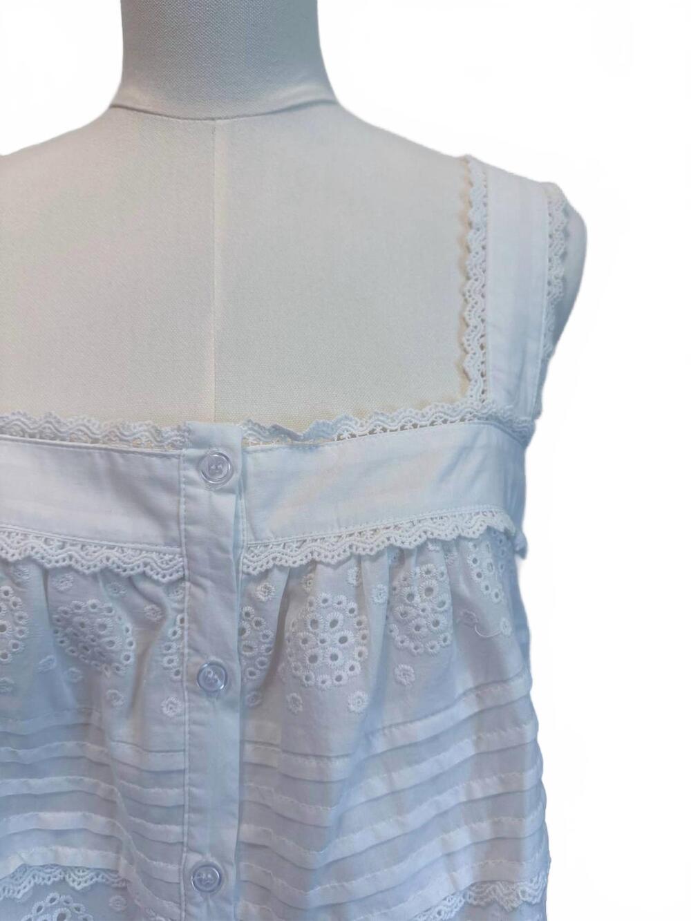 NEW RAISONNEL women's eyelet lace dress in white - Picture 3 of 3